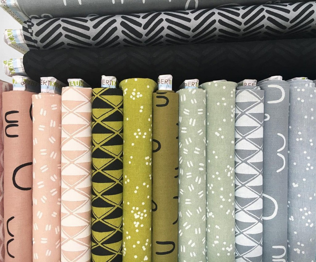 Pattern-Observer-Feature=Arroyo-Fabrics-by-Erin-Dollar