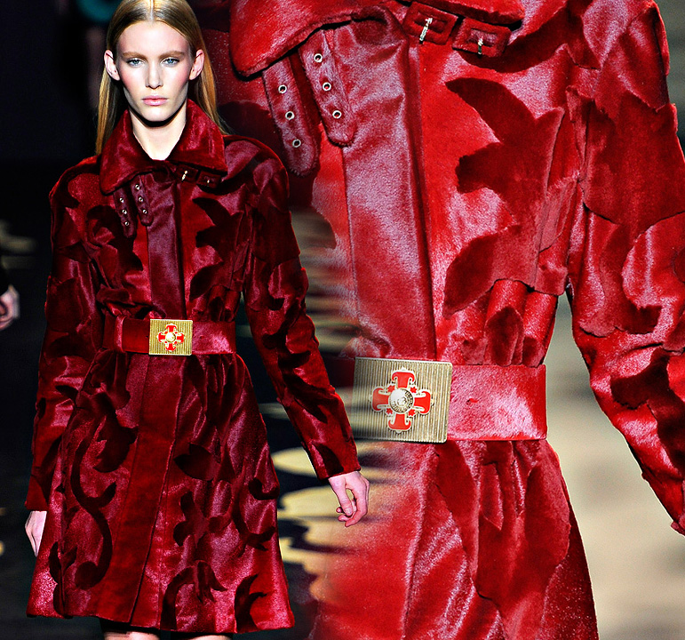 Bold and graphic at Versace Fall '11 - Pattern Observer